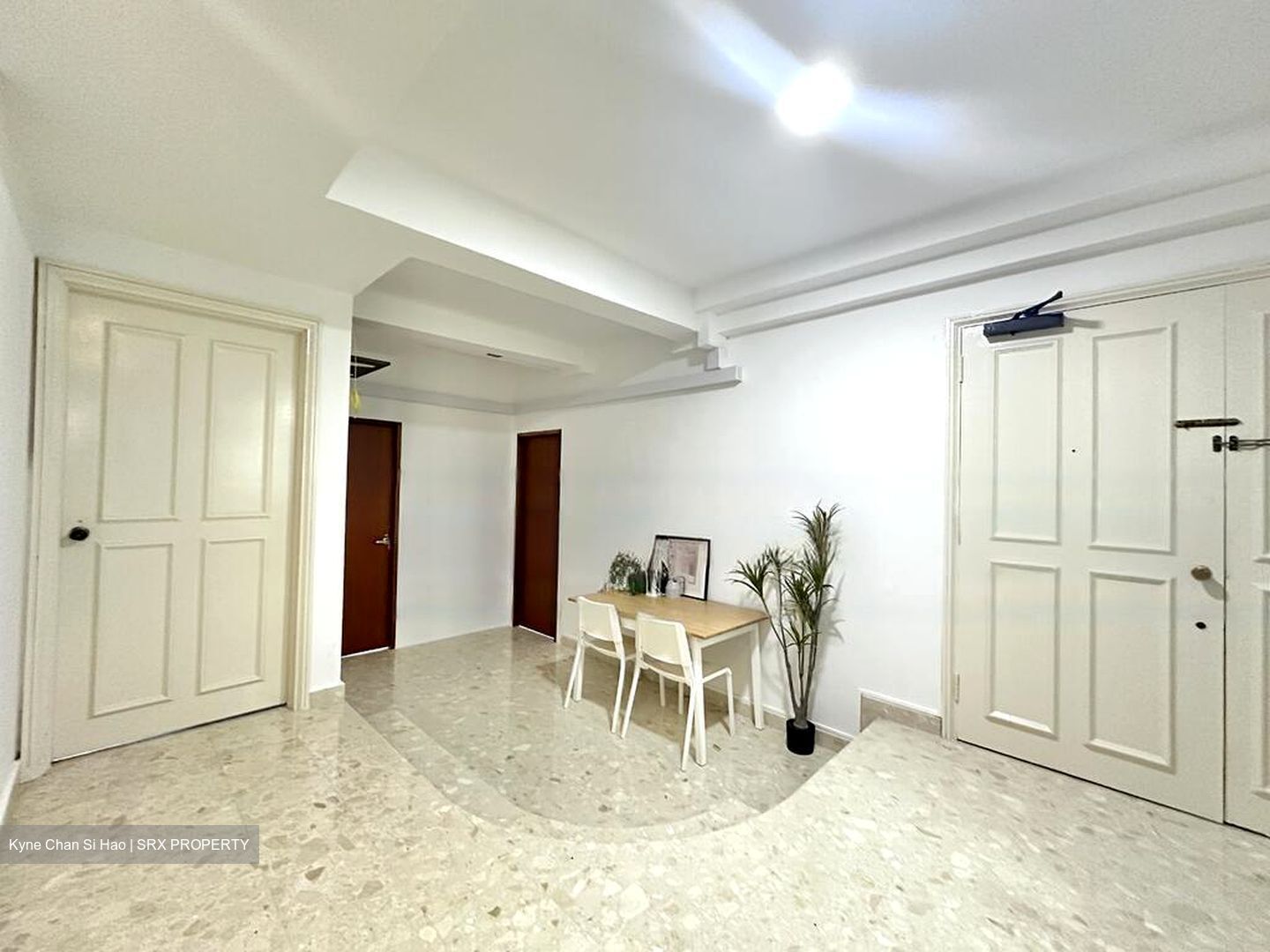 Chateau Le Fame (D10), Apartment #452479711